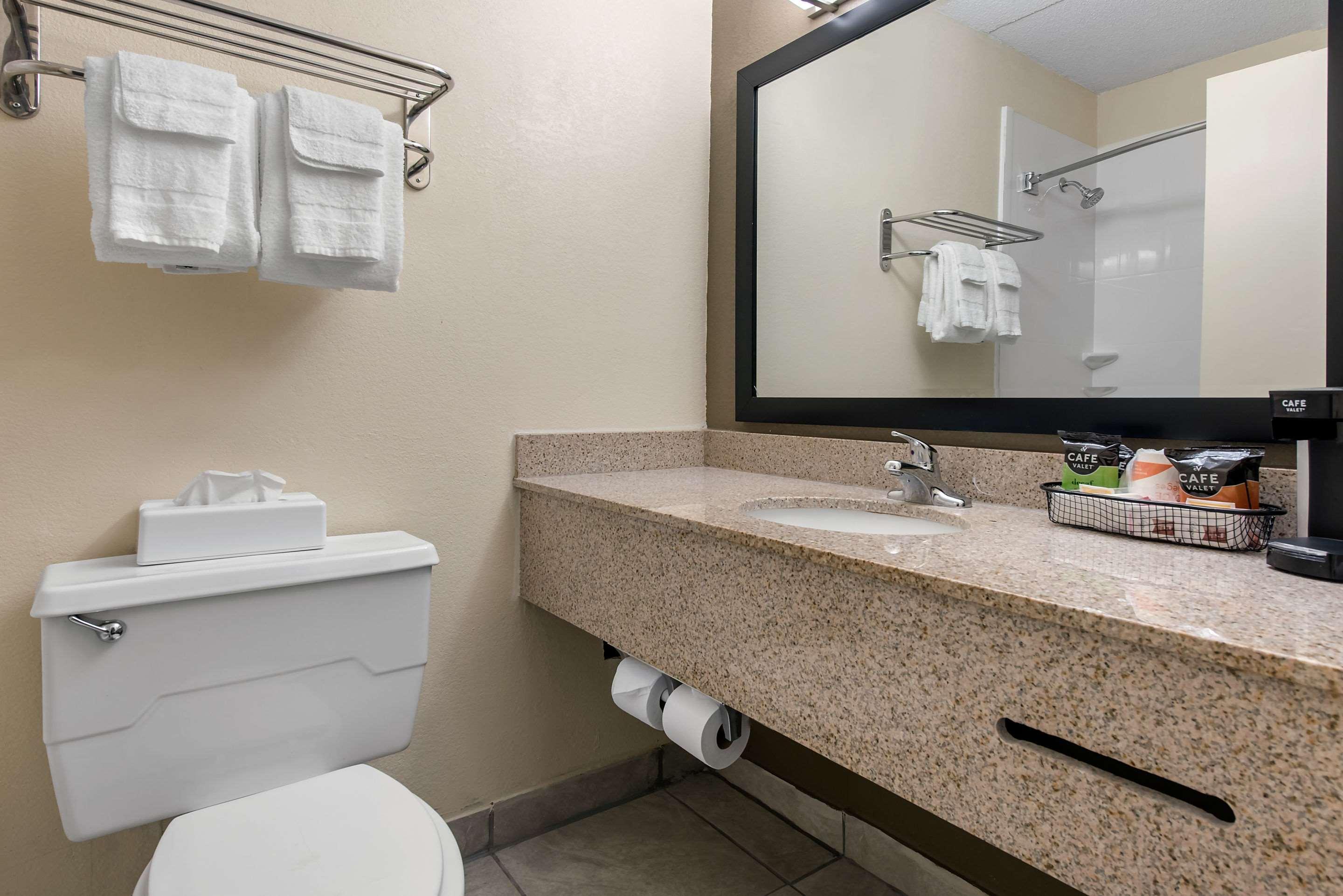 Quality Inn & Suites Lafayette I-65 Eksteriør billede