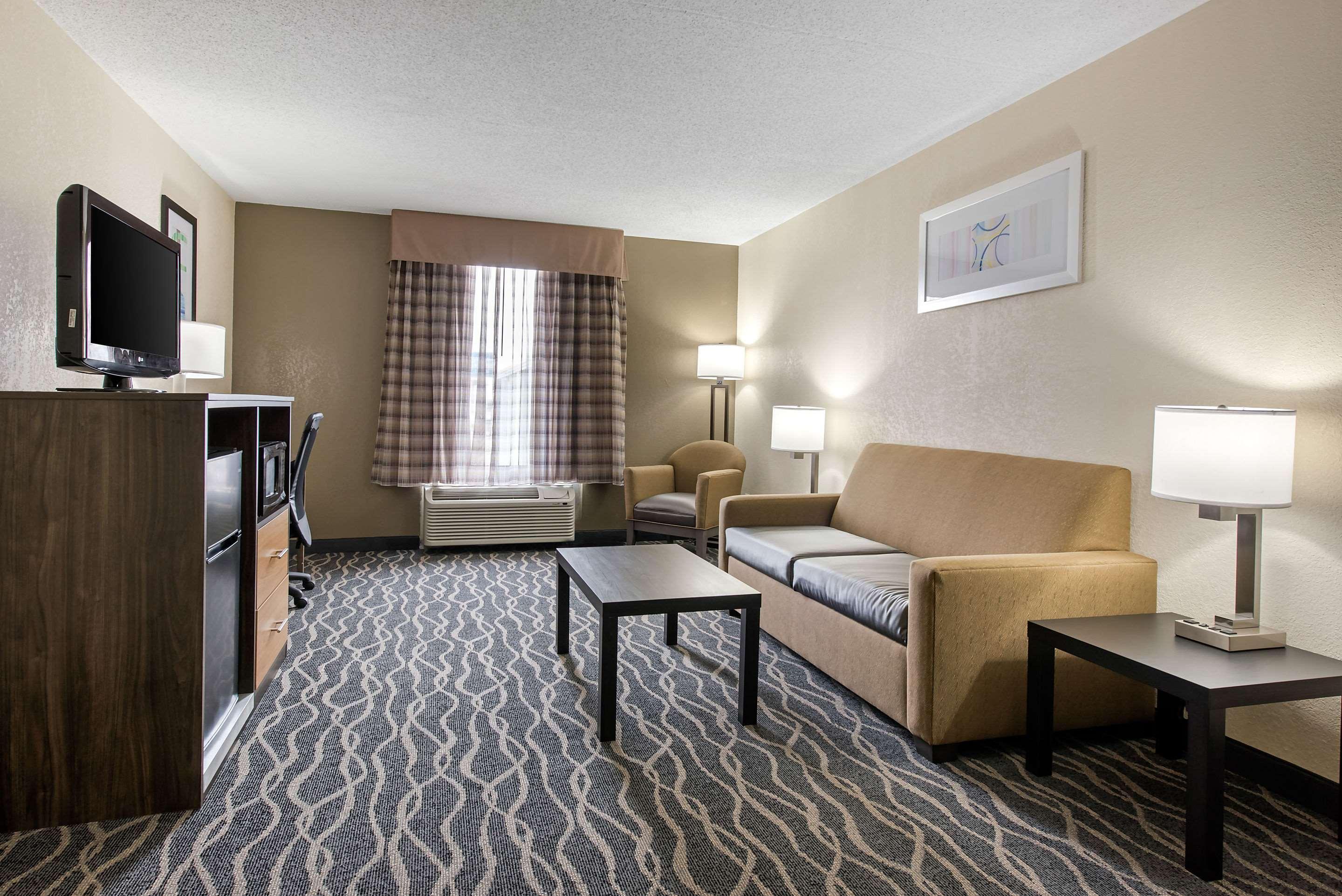 Quality Inn & Suites Lafayette I-65 Eksteriør billede